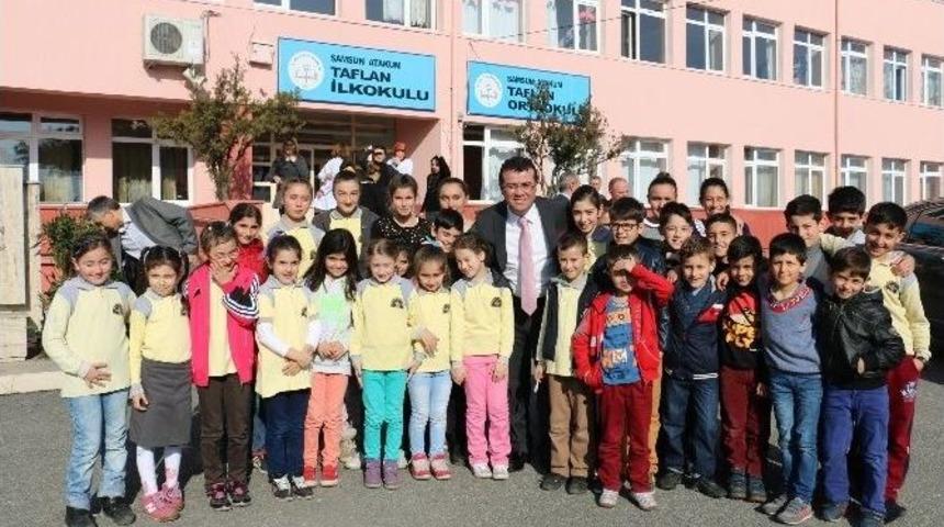 Taş&ccedil;ı&rsquo;dan Eğitime Destek