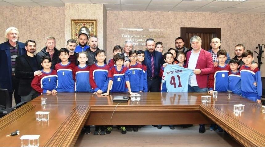 Amat&ouml;rden Doğan&rsquo;a Anlamlı Hediye