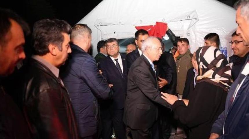 Kılı&ccedil;daroğlu'ndan &nbsp;Şehit Y&uuml;zbaşı Mustafa Erdal'ın &nbsp;Ailesine Taziye Ziyareti&nbsp;