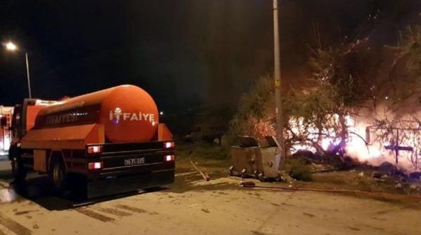 Kayseri'de Hurdacıların Yaşadığı 6 &Ccedil;adırın Kundaklandığı Iddiası