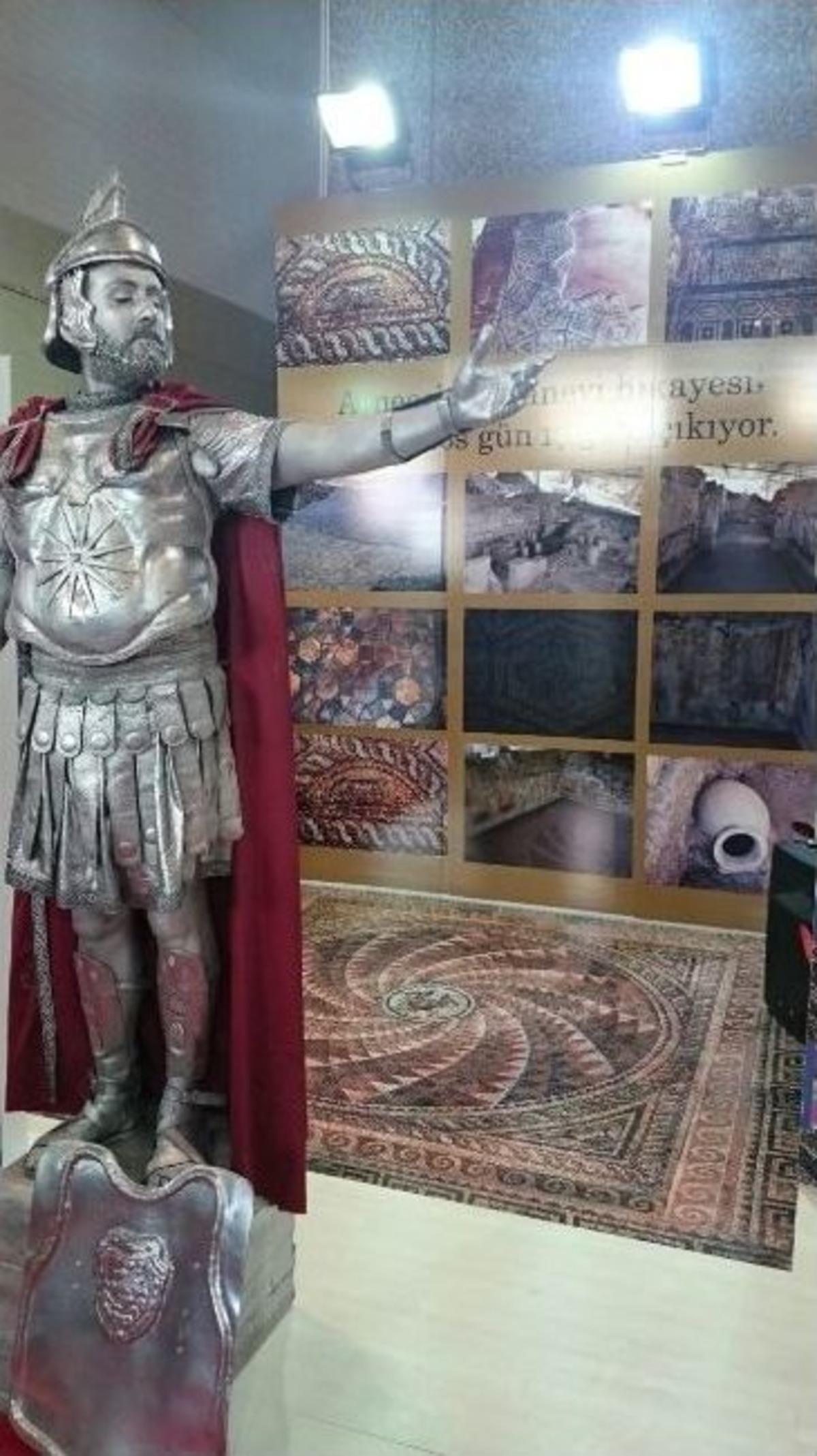 Edremit Emitt&rsquo;te Tanıtıldı