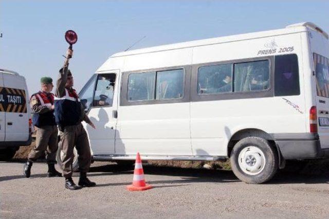 Şanlıurfa’Da Öğrenci Servisleri Denetlendi