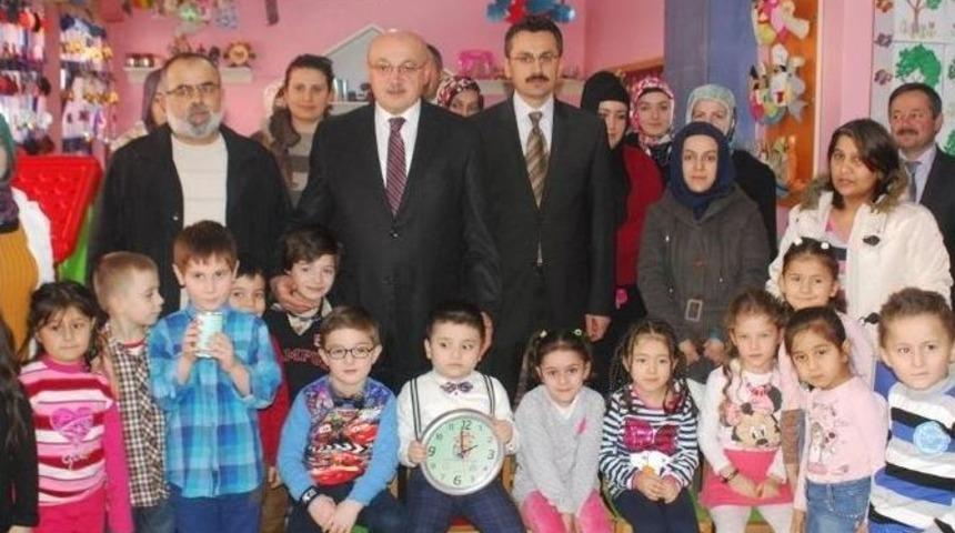 Her Sınıfın Bir Yetim Kardeşi Olacak