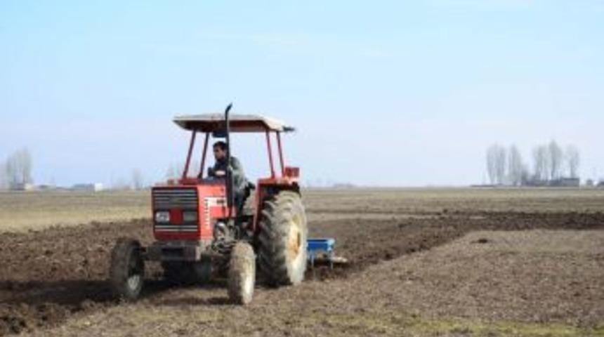 Muş&rsquo;ta &Ccedil;ift&ccedil;iler Şubat Ayında Buğday Ekti