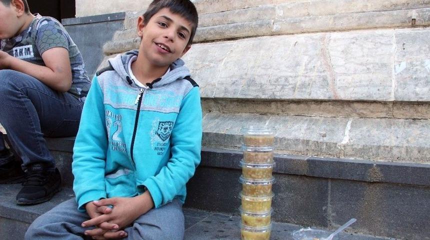 Sancaktepe&rsquo;de Aşure Ş&ouml;leni