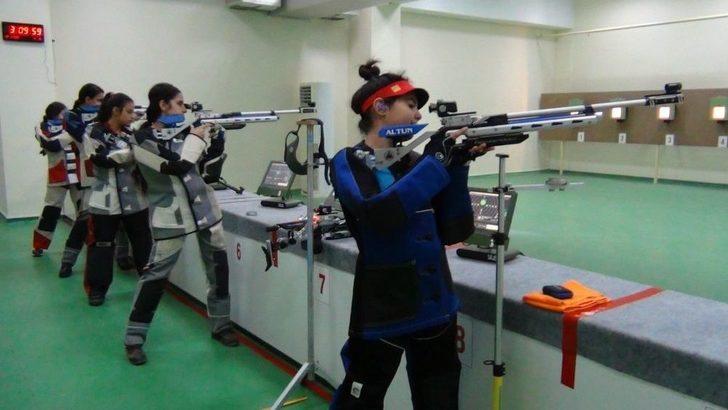 10 Yaşındaki Berfin Havalı Silahla Olimpiyatlara Hazırlanıyor G3