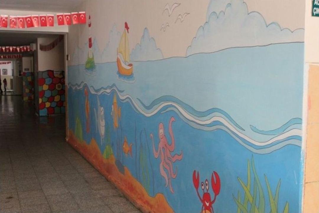 Eğitim Sevdalıları, Okulu &Ccedil;ocuklar İ&ccedil;in Hazırladı