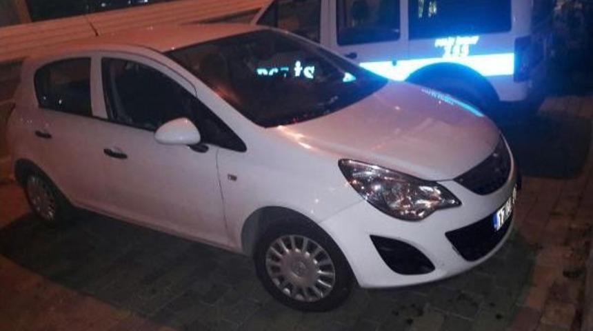 Eski Eşinin Erkek Arkadaşı Bı&ccedil;aklayarak &Ouml;ld&uuml;rd&uuml;