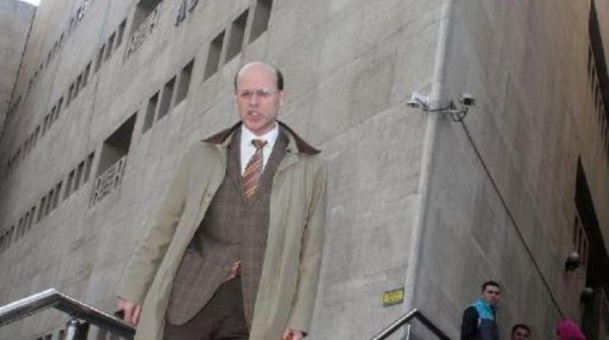 Anayasa Mahkemesi Başkanı Kılı&ccedil;'ın Şikayet&ccedil;i Olduğu Profes&ouml;r Beraat Etti