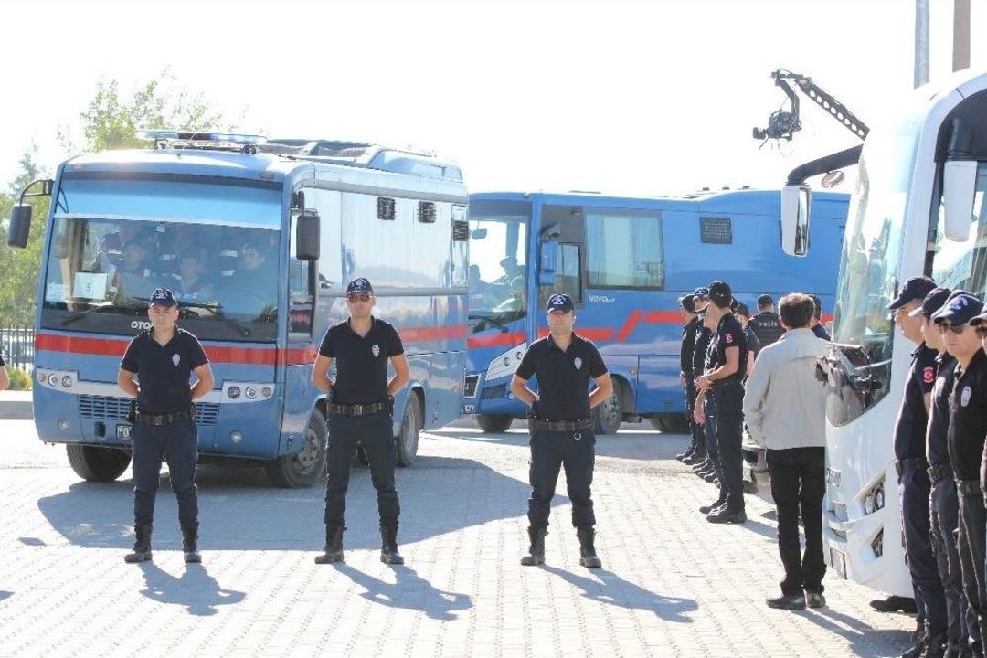 Suikast Timi Tarihi Karar &Ouml;ncesi Duruşma Salonuna Geldi