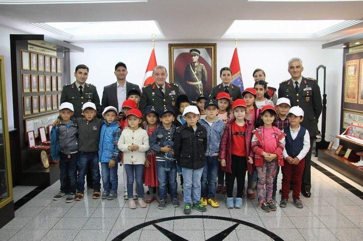 Şehit Ve Köy Çocukları Helikoptere Bindi, Unutulmaz Bir Gün Yaşadı G3