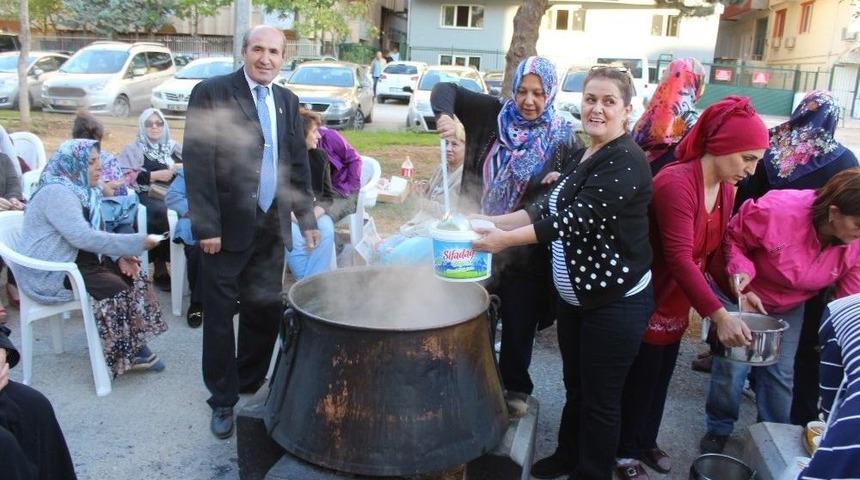 K&uuml;&ccedil;&uuml;k H&uuml;seyinbey&rsquo;de Aşure Etkinliği