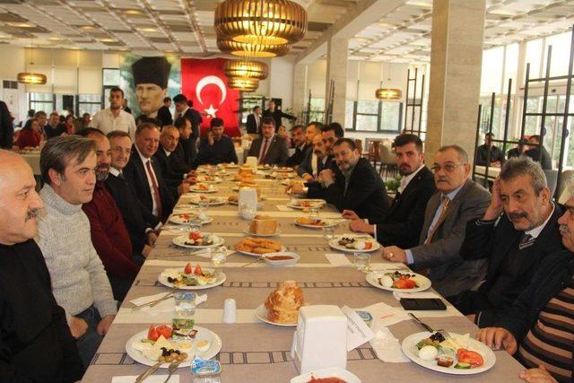 Mhp &Ccedil;an İl&ccedil;e Başkanlığından Dayanışma Kahvaltısı 3