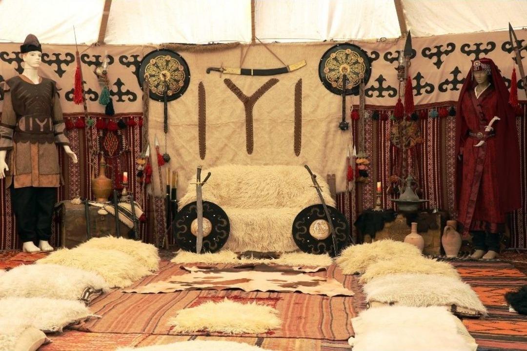 Malatyalı İşletmecinin Sel&ccedil;uklu D&ouml;nemini Yansıtan Lokantası B&uuml;y&uuml;k İlgi G&ouml;r&uuml;yor