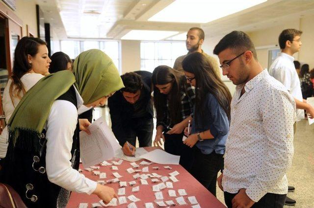 Tıp Fakültesi Öğrencilerine “tanışma Toplantısı” Düzenlendi