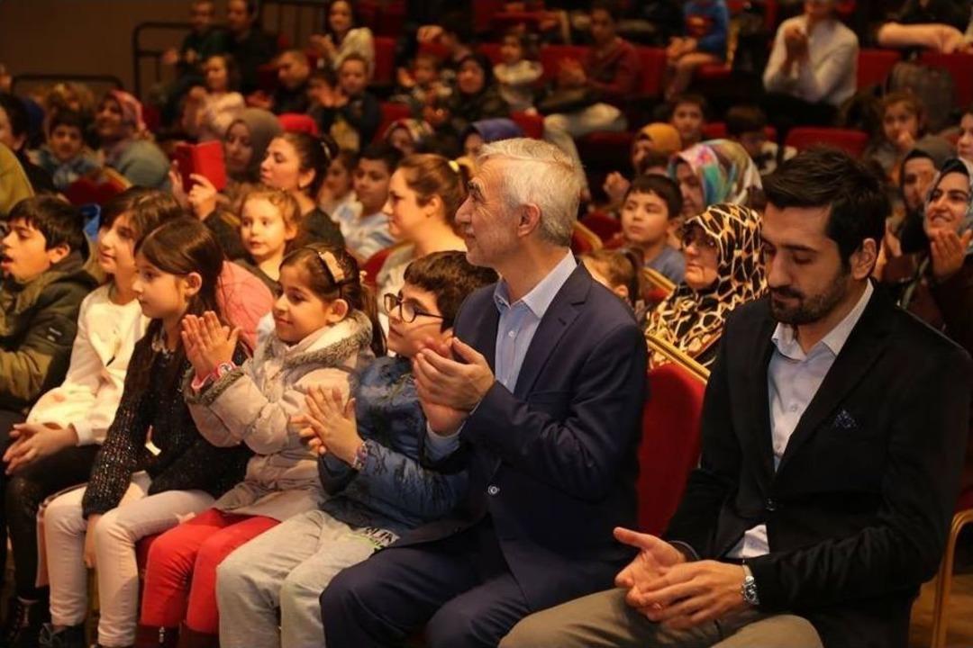 &ldquo;dev G&ouml;lgeler&rdquo; Tasvir Sergisi Kağıthane&rsquo;de