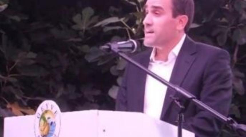 Kaymakamın Okuduğu &rsquo;geyve&rsquo; Şiiri B&uuml;y&uuml;k Alkış Aldı