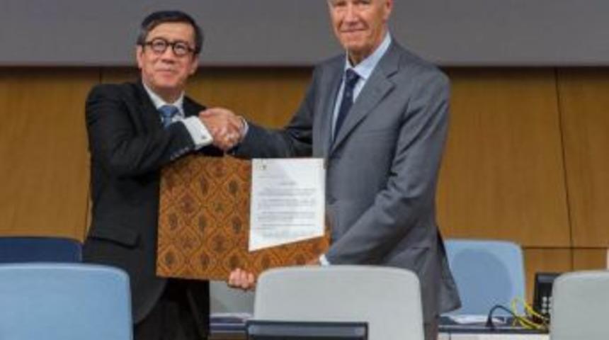 D&uuml;nyanın En B&uuml;y&uuml;k M&uuml;sl&uuml;man &Uuml;lkesi Madrid Sisteminde