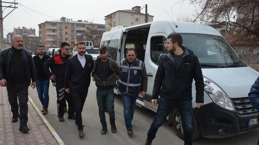 Cinayet Zanlısı Adliyeye Sevk Edildi