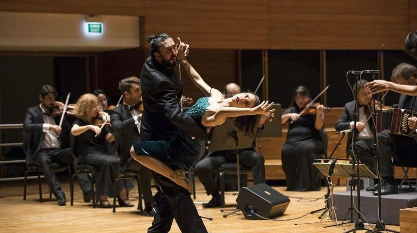 İzmir&rsquo;de Tango R&uuml;zgarı Esti