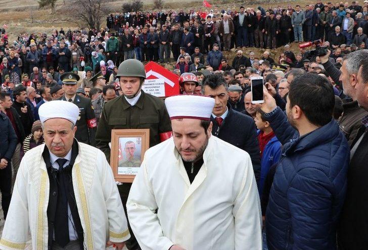 Niğdeli Şehit Köyünde Toprağa Verildi G4