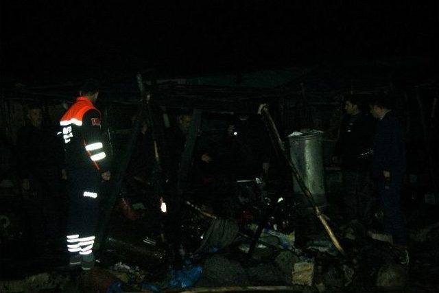 Suriyelilerin Kaldığı Çadırda Yangın: 2 Ölü