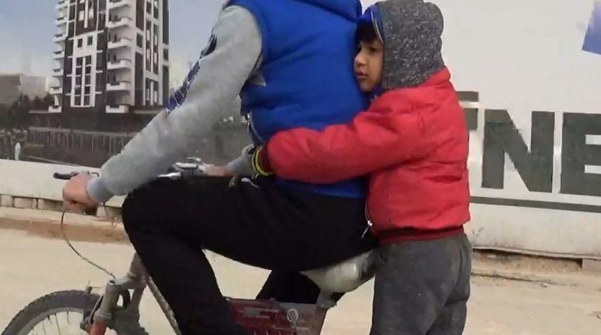 Bisiklette Tehlikeli Yolculuk