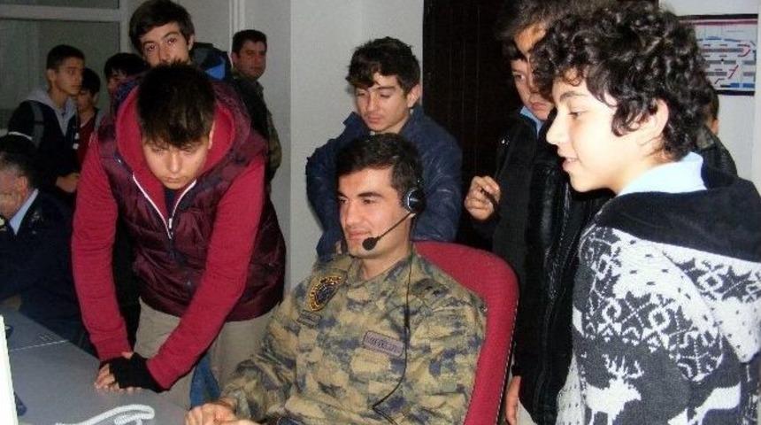 Dat&ccedil;a Hava Radar Mevzi Komutanlığı &Ouml;ğrencileri Ağırladı
