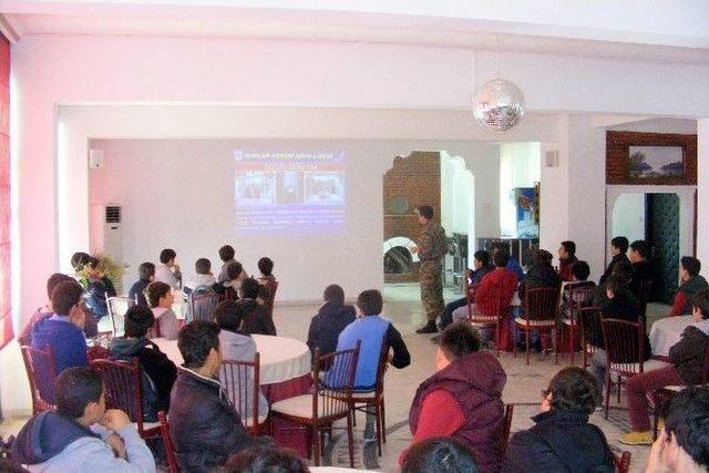 Dat&ccedil;a Hava Radar Mevzi Komutanlığı &Ouml;ğrencileri Ağırladı 1