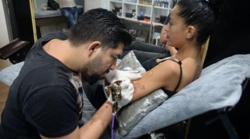 Sokakta Hayvan Besleyene &Uuml;cretsiz D&ouml;vme