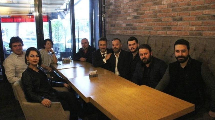 Bayan Kuaförleri Pazar Günü Dükkanlarını Açabilecek