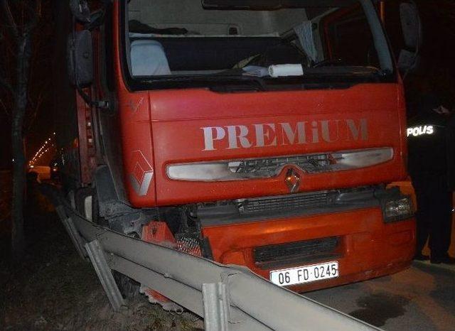 Seyir Halindeyken Kalp Krizi Geçiren Sürücü Hayatını Kaybetti 2