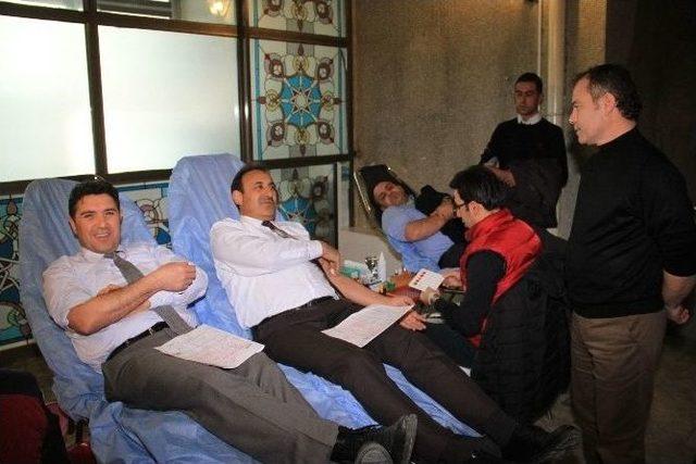 Erzincan Belediyesinden Kan Bağışına Destek