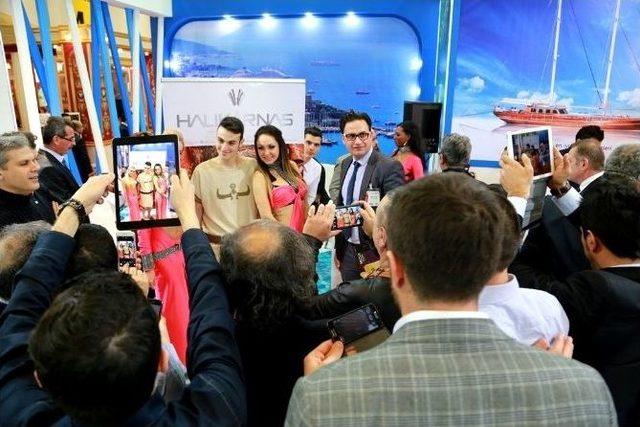 Emıtt Fuarında Renkli Görüntüler 1