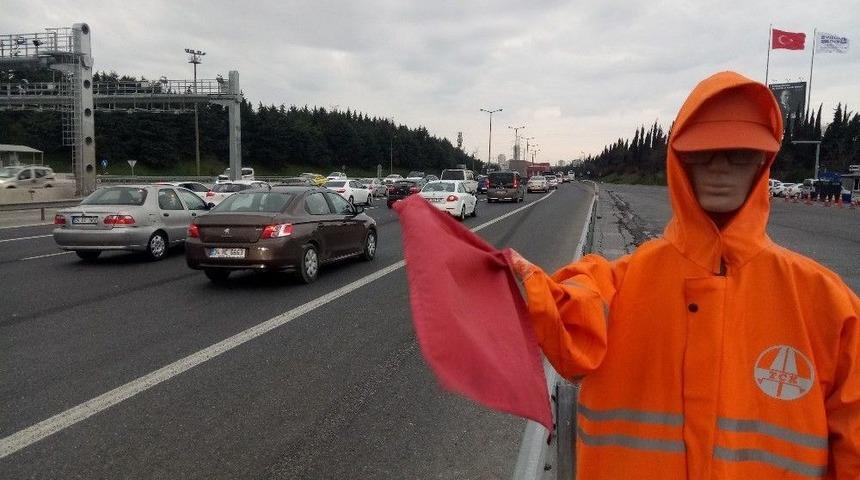 Yarı Yıl Tatili Dönüşü Trafik Yoğunlu Yaşandı