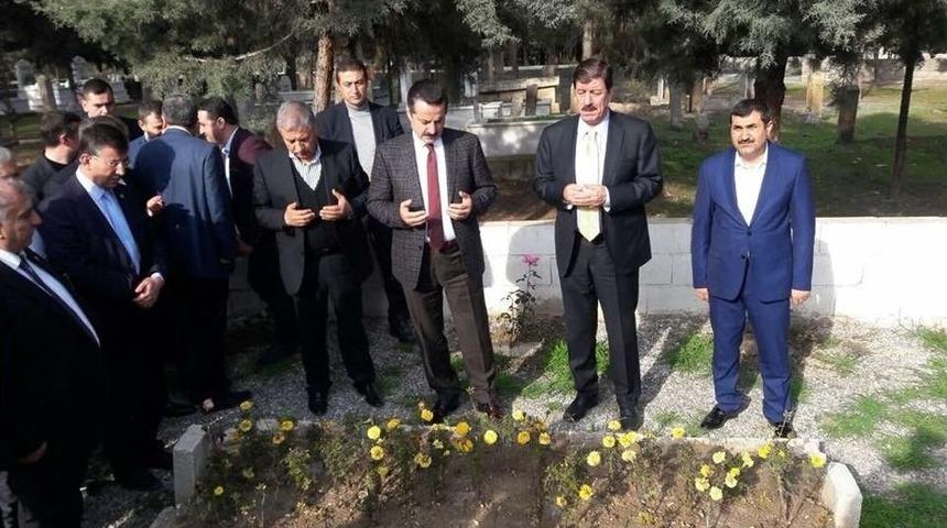 Ak Parti Şanlıurfa Milletvekili Faruk Çelik Birecik’te