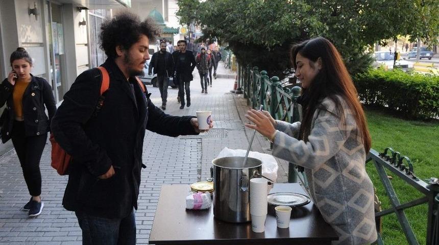 Soğuk Havada İç Isıtan İkram