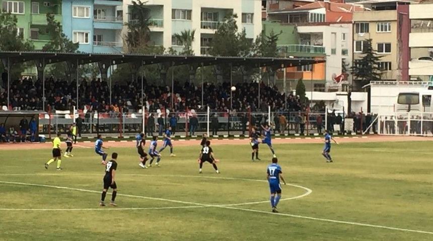 Yunusemre Soma&rsquo;dan 3 Puanla D&ouml;nd&uuml;