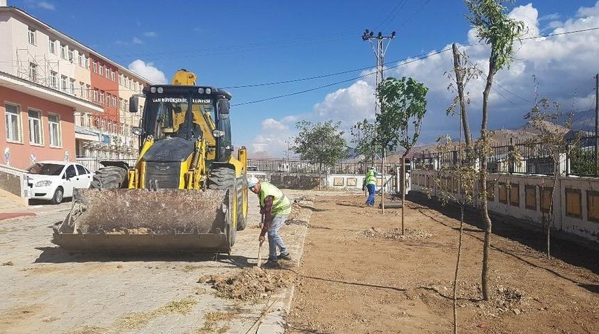 Van B&uuml;y&uuml;kşehir Belediyesi&rsquo;den Okullara B&uuml;y&uuml;k Destek!