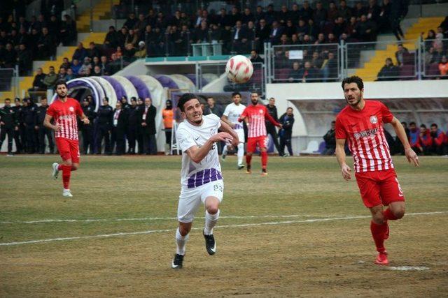 Afjet Afyonspor Sivas Belediyespor’u 4-0 Mağlup Etti