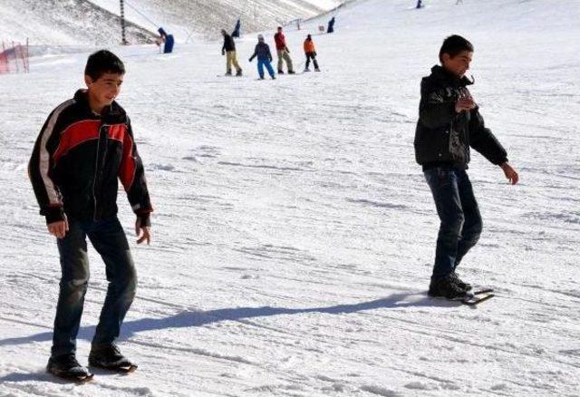 Paland&ouml;ken de Kornişli Kayak 2