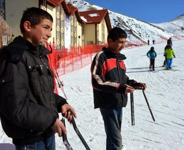 Paland&ouml;ken de Kornişli Kayak 3