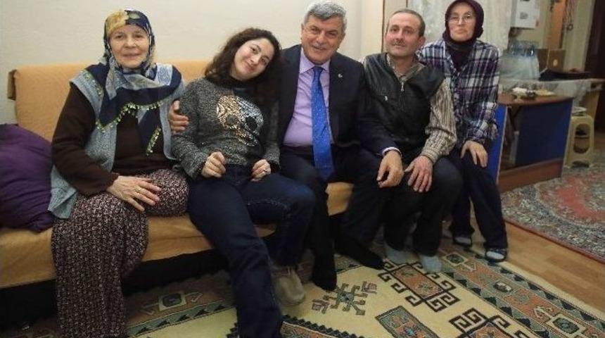 Başkan&rsquo;dan Engelli Gencin Evine Ziyaret