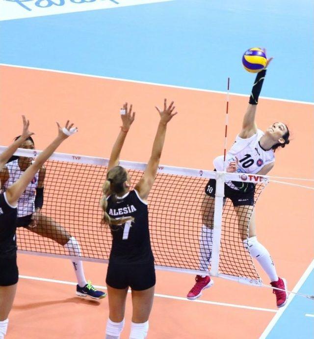 Vestel Venus Sultanlar Ligi: Halkbank: 3 - Beşiktaş: 1