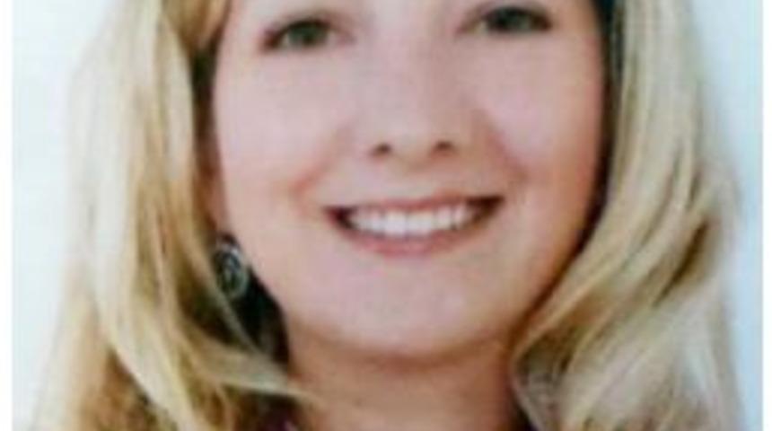 Kalp Krizi Ge&ccedil;iren 33 Yaşındaki Burcu &Ouml;ğretmen Hayatını Kaybetti