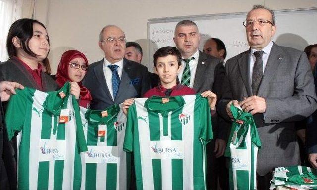 Bursalı Öğrencilere Karne Hediyesi Forma 2