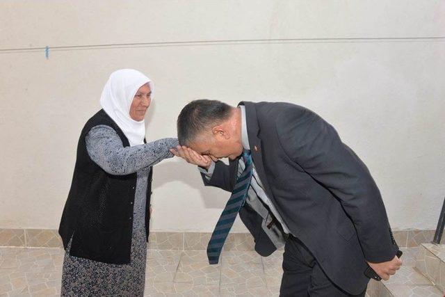 Vali Yazıcı, Şehit Yakınlarını Ziyaret Etti 1