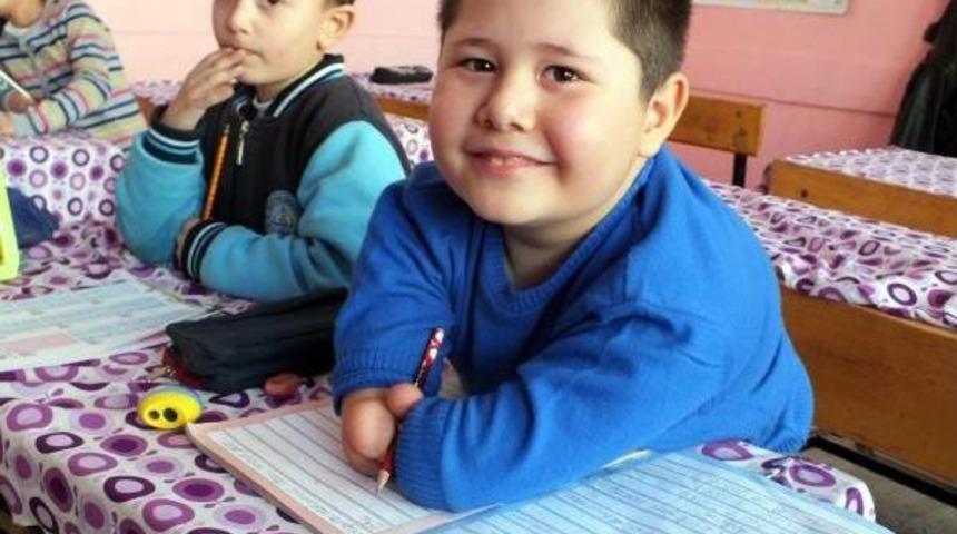 Engelli Muhammet'in Karne Sevinci