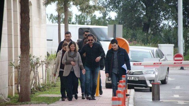 Molly, Uyuşturucuları Eliyle Koymuş Gibi Buldu