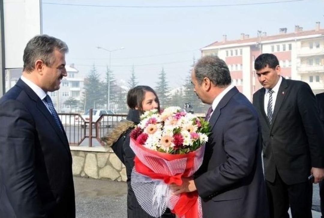 Orman Genel M&uuml;d&uuml;r&uuml; İsmail &Uuml;zmez K&uuml;tahya&rsquo;da